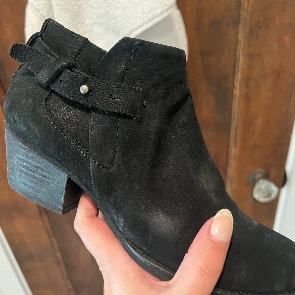 Dolce vita black boots 7.5